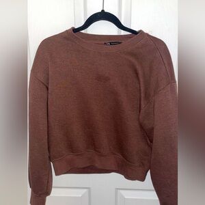 zara cropped crewneck. small stain on front.